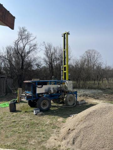 foraj 100 m, cat costa un foraj